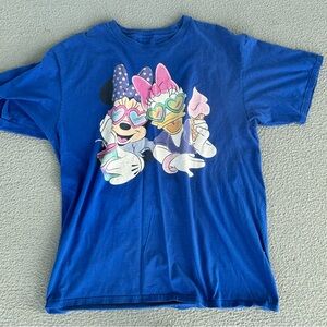 Disney Minnie Mouse and Daisy Duck Best Friends Short Sleeve Cotton Tshirt Large